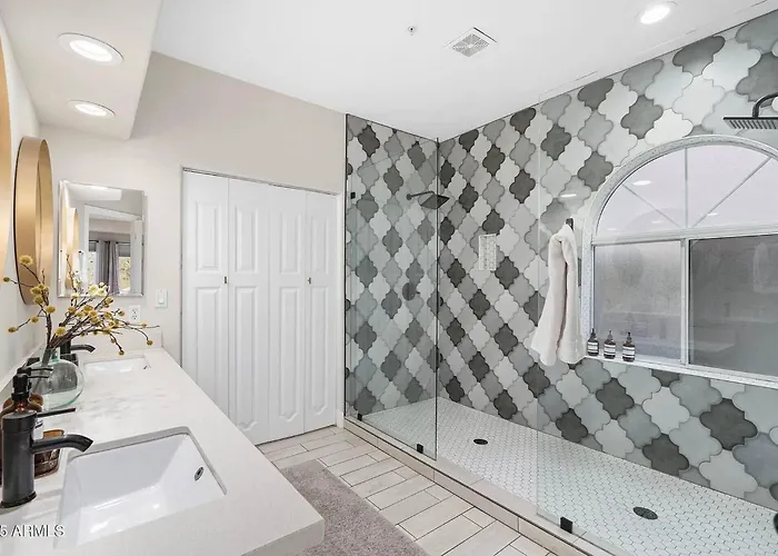 Pershing Ave Desert Holiday home