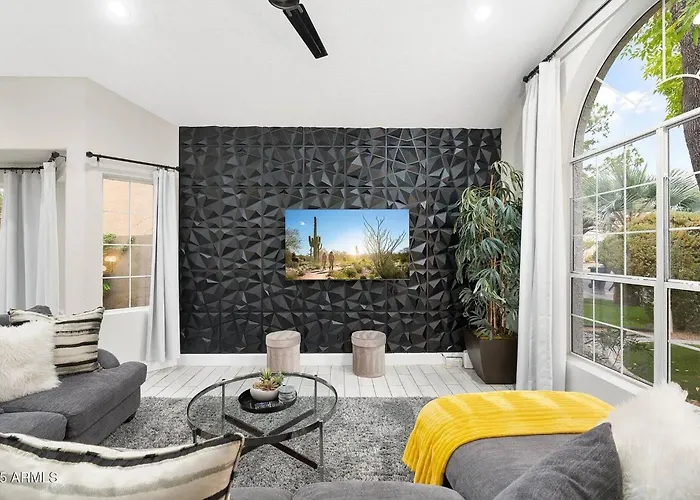 Holiday home Pershing Ave Desert *